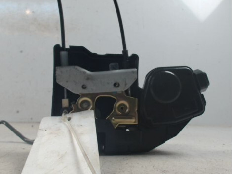 Serrure avant gauche HYUNDAI TRAJET Diesel - 1