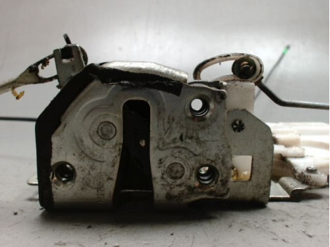 Serrure avant droit DAIHATSU CUORE Essence - 1