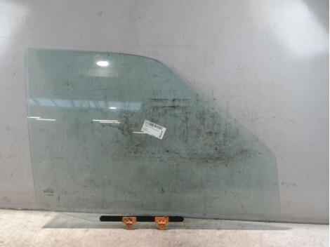Vitre avant droit NISSAN TERRANO II 99-2002 Diesel - 1
