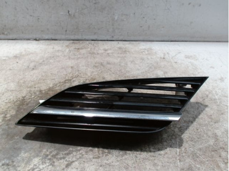 Grille de calandre gauche NISSAN PRIMERA 2002- Essence - 1