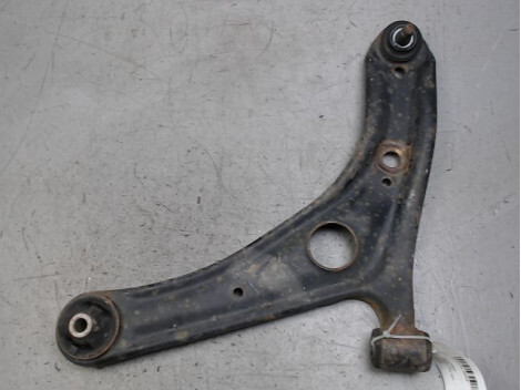 Triangle avant gauche TOYOTA YARIS Essence - 1