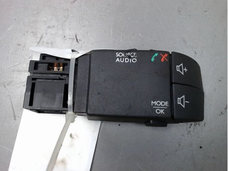 Commande autoradio RENAULT TWINGO Essence - 1