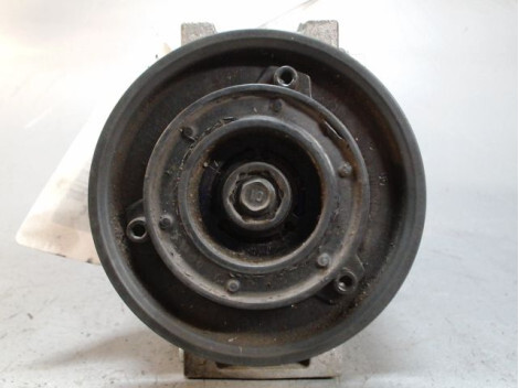 Compresseur clim VOLKSWAGEN GOLF Diesel - 1