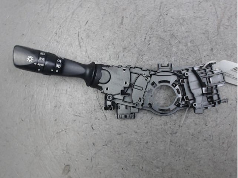 Commodo phare TOYOTA AURIS Essence - 1