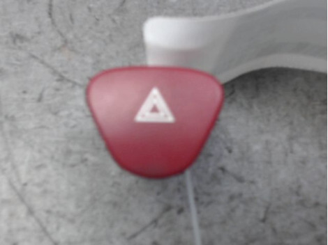 Bouton de warning CITROEN C3 X-TR Diesel - 1