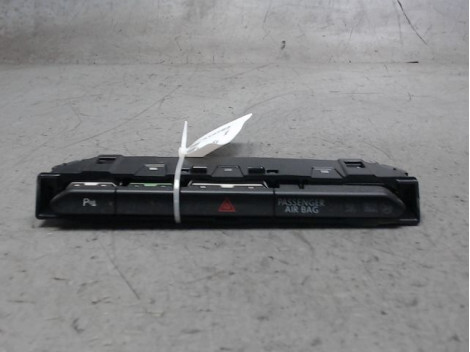 Bouton de warning VOLKSWAGEN PASSAT Diesel - 1