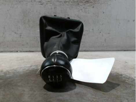 Pommeau de vitesses VOLKSWAGEN GOLF Diesel - 1