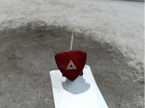 Bouton de warning CITROEN C8 Diesel - 1