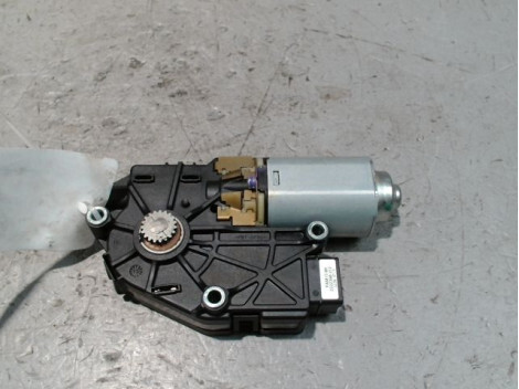 Moteur toit ouvrant RENAULT SCENIC III 2009- Diesel - 1