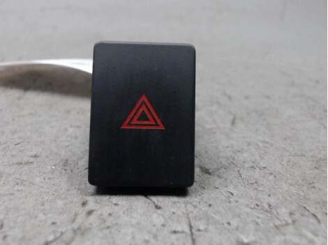 Bouton de warning NISSAN LEAF Electricité - 1