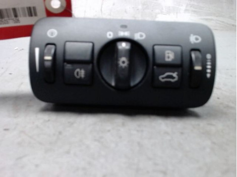 Commande de phare VOLVO S 60 2 PHASE 1 2.0 D3 - 20V L5 Diesel - 1