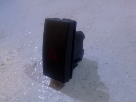 Bouton de warning FORD FOCUS C-MAX 03-07 Diesel - 1