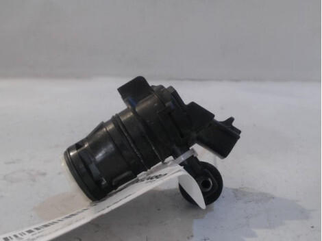 Pompe lave glace avant MAZDA 3 5P Diesel - 1