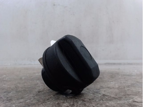 Bouchon de carburant VOLKSWAGEN VENTO Diesel - 1