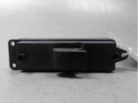 Interrupteur de leve vitre arriere gauche MAZDA 3 5P Essence - 1