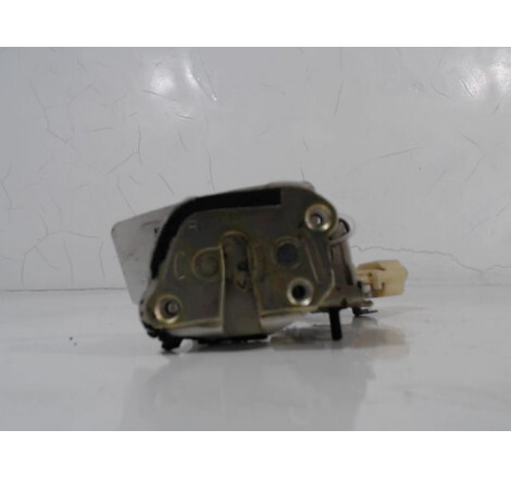 Serrure arriere droit TOYOTA YARIS VERSO -2003 Essence - 1