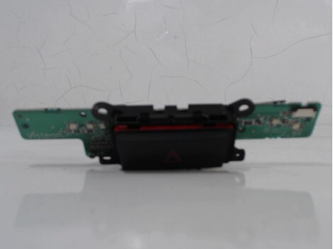 Bouton de warning MITSUBISHI OUTLANDER Diesel - 1