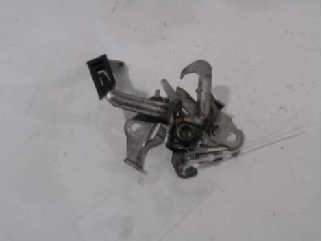Serrure de capot PEUGEOT 5008 2009- Diesel - 1