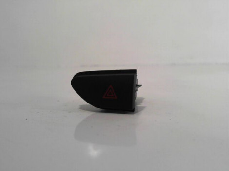 Bouton de warning RENAULT CAPTUR Diesel - 1