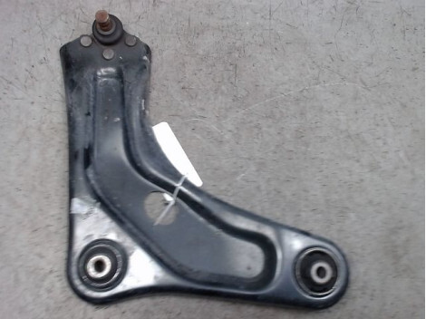Triangle avant droit PEUGEOT 2008 Essence - 1