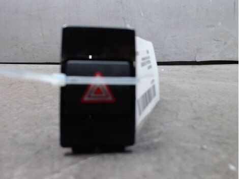 Bouton de warning AUDI A7 Diesel - 1