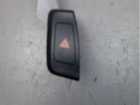 Bouton de warning AUDI A4 2008- Essence - 1