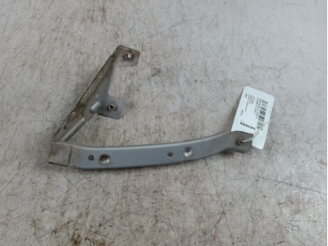 Support de pare chocs avant MERCEDES CLASSE A 2001 - Diesel - 1