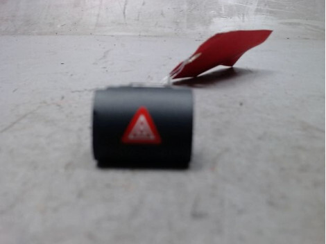 Bouton de warning CITROEN C3 3 SOCIETE PHASE 1 1.5 BLUE Diesel - 1