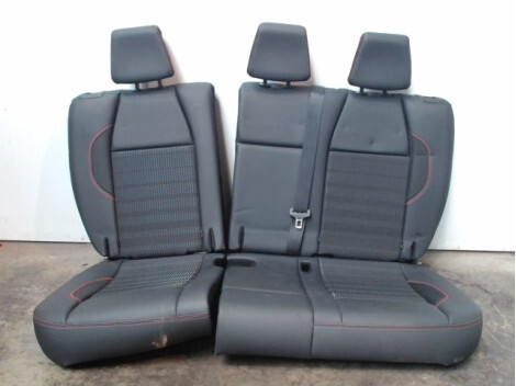 Siege arriere central PEUGEOT 2008 Diesel - 1