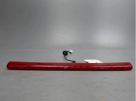 Feu arriere stop central MAZDA 323 Essence - 1