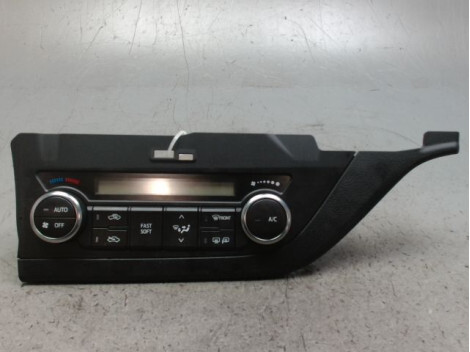 Commande chauffage TOYOTA AURIS Essence - 1