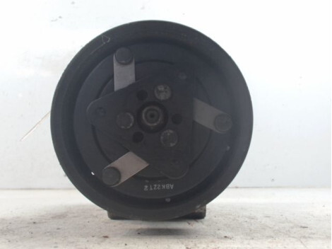 Compresseur clim RENAULT CLIO II PHASE 2 01-06 Essence - 1
