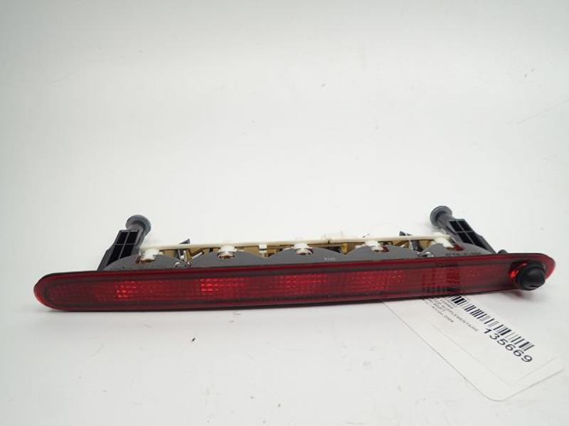 Feu arriere stop central SUZUKI SWIFT 3 Essence - 1