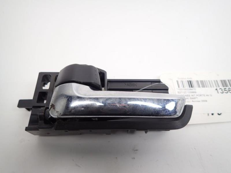 Poignee interieur avant gauche SUZUKI SWIFT 3 Essence - 1