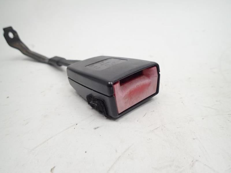 Attache ceinture avant droit AUDI A3 - 2 Diesel - 1