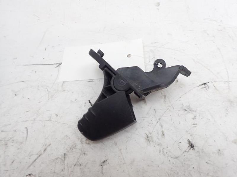 Poignee porte avant gauche RENAULT TWINGO 2 Essence - 1