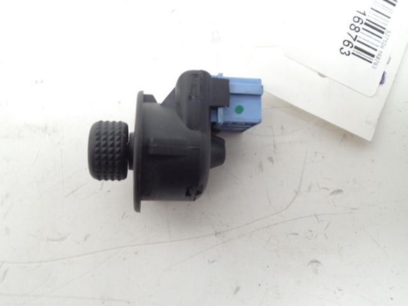 Commande retroviseurs PEUGEOT 1007 Essence - 1