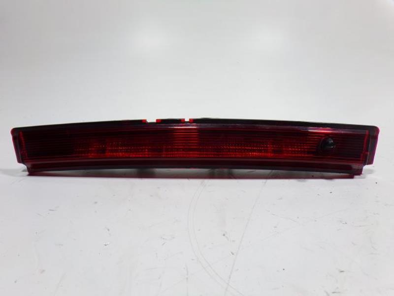 Feu arriere stop central RENAULT CLIO 4 Diesel - 1