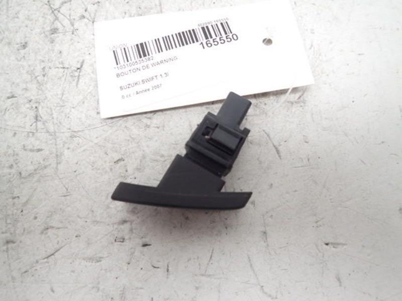 Bouton de warning SUZUKI SWIFT 3 Essence - 1