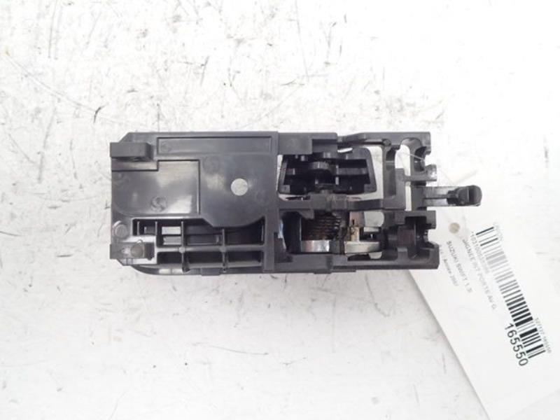 Poignee interieur avant gauche SUZUKI SWIFT 3 Essence - 1