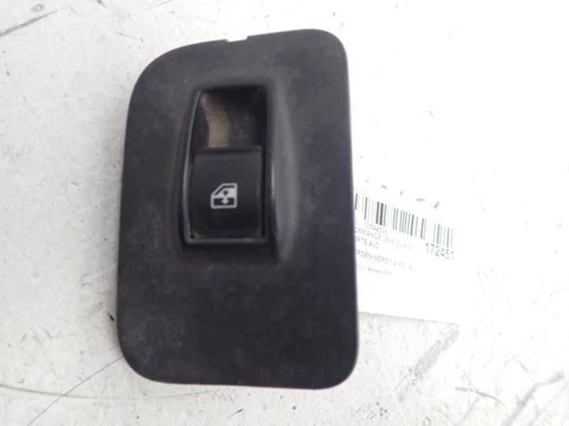 Interrupteur de leve vitre avant droit CITROEN NEMO Diesel - 1