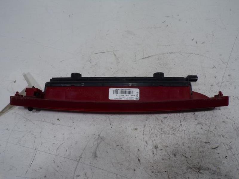 Feu arriere stop central RENAULT CLIO 3 ESTATE Diesel - 1