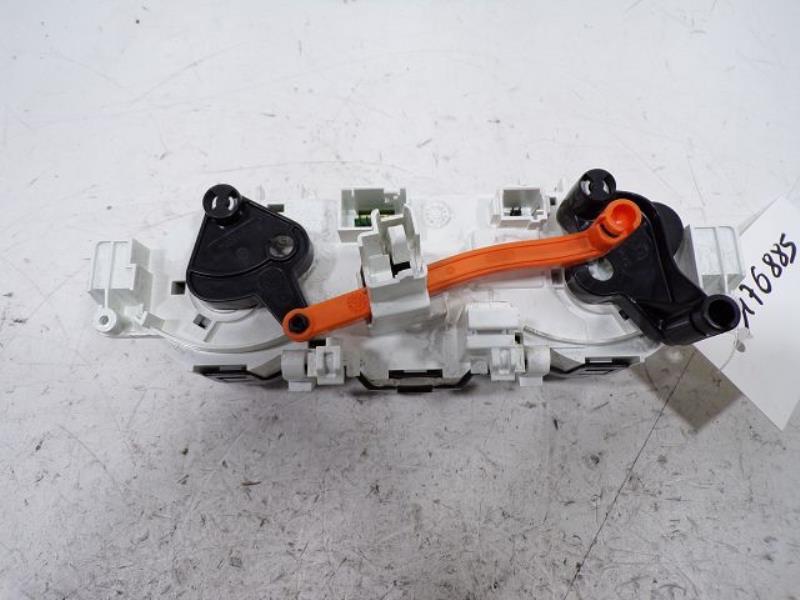 Commande chauffage PEUGEOT 208 - 1 Diesel - 1