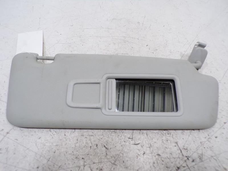 Pare soleil droit AUDI A4 - 3 Diesel - 1