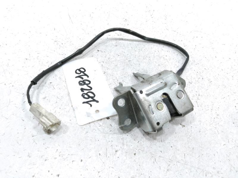 Serrure de coffre TOYOTA YARIS 1 Diesel - 1