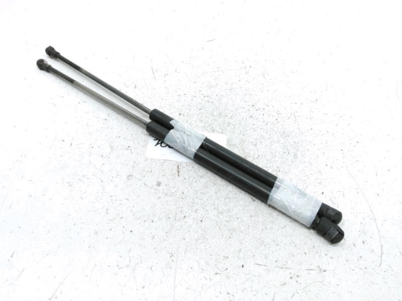 Verin de coffre VOLKSWAGEN GOLF 4 Diesel - 1