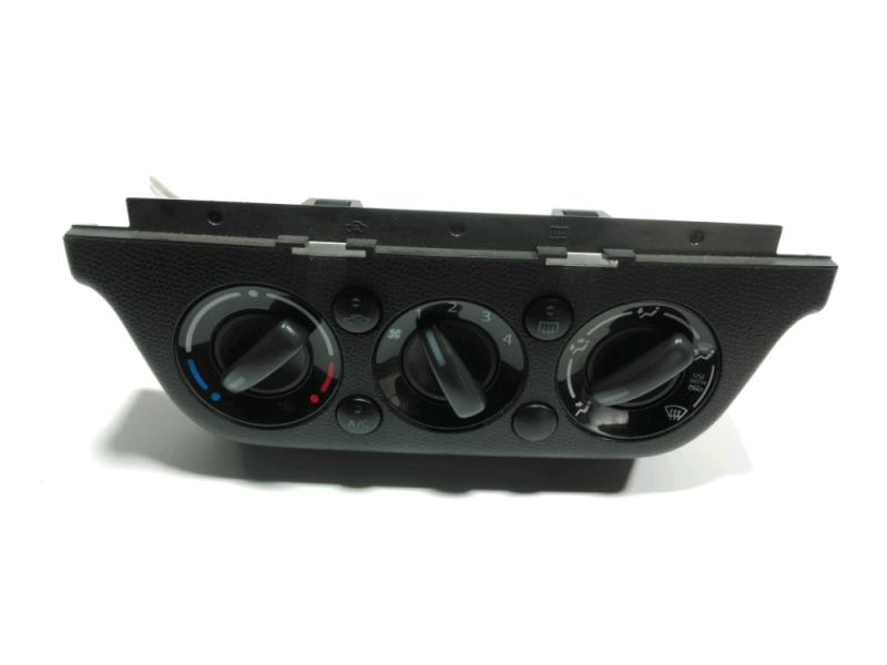 Commande chauffage SUZUKI SWIFT 3 Essence - 1