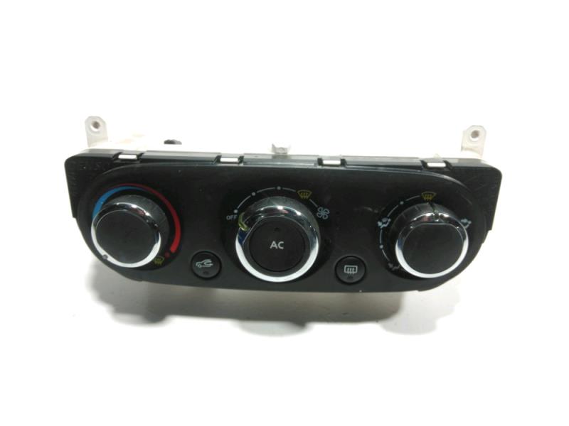 Commande chauffage RENAULT CLIO 4 Diesel - 1