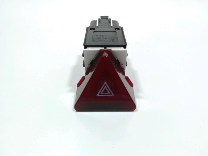 Bouton de warning VOLKSWAGEN TOURAN 2 Diesel - 1