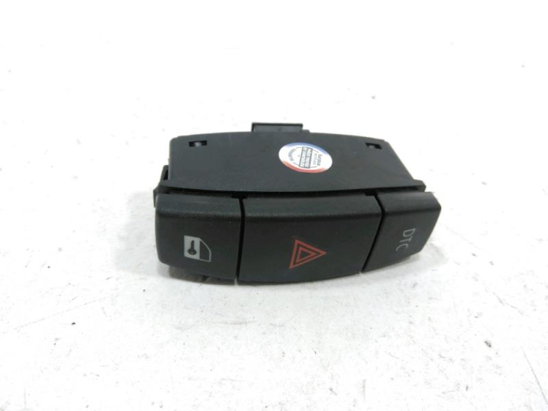 Bouton de warning BMW SERIE 1 E81 Diesel - 1